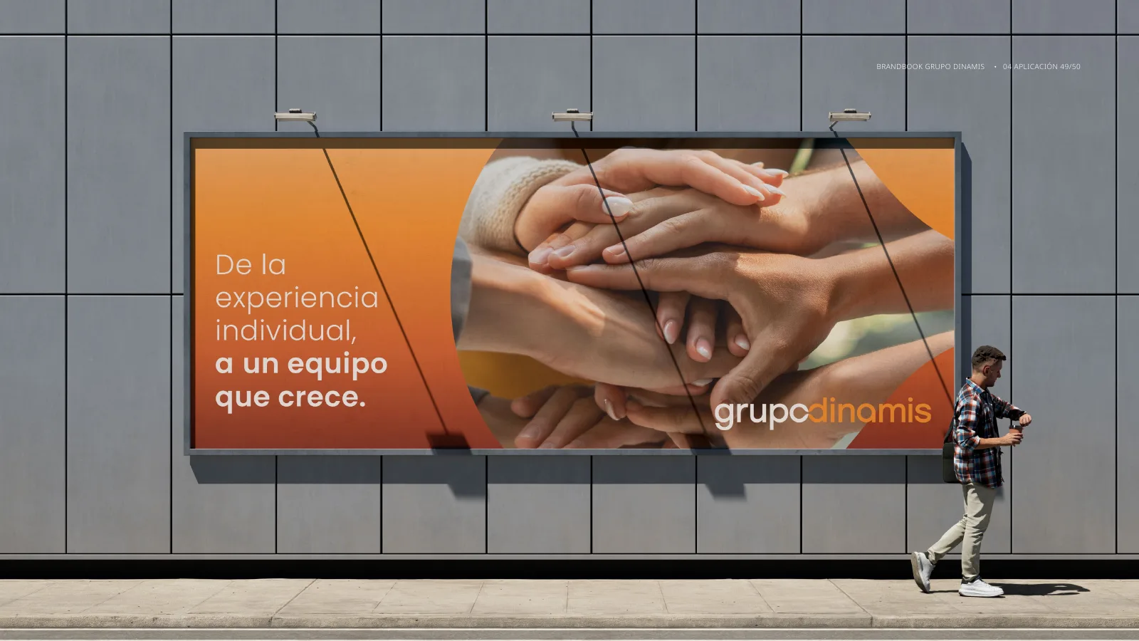 Cartelería en vía pública con pieza clave de Grupo Dinamis